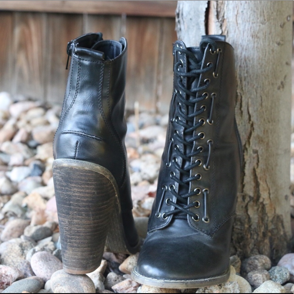 Deena & Ozzy Boots